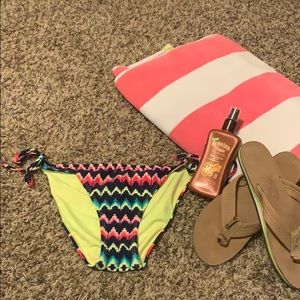 Forever 21 bathing suit bottoms